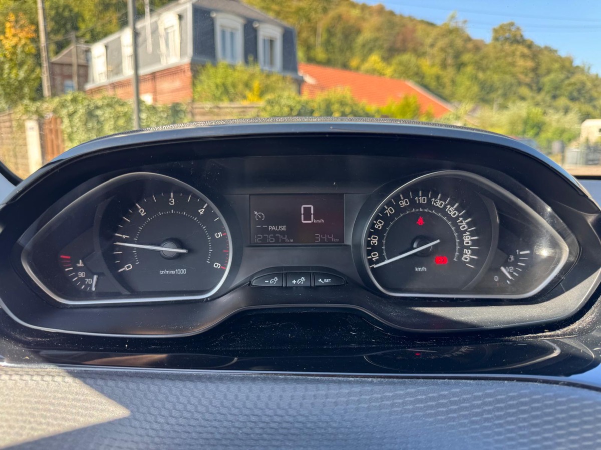 Peugeot 2008 STYLE 1.6 BlueHDi S&S 100cv - Garantie