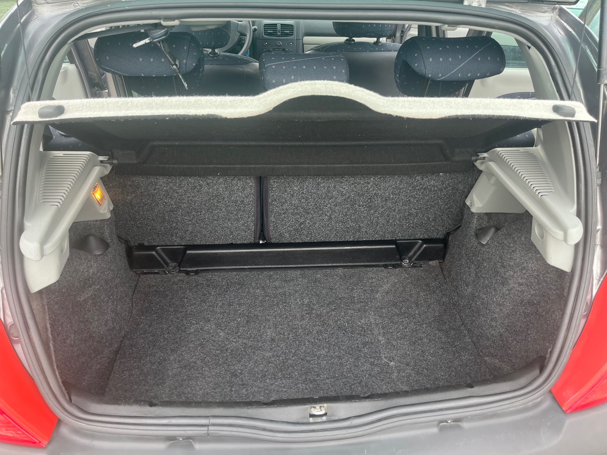 RENAULT Clio 1.2i 16v  108132km