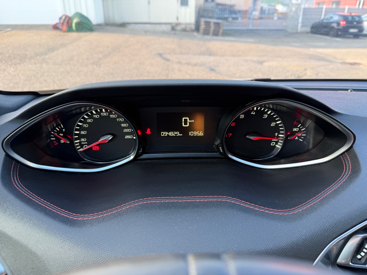 Peugeot 308 1.2L PureTech 130ch Gt line S&S, courroie remplacée
