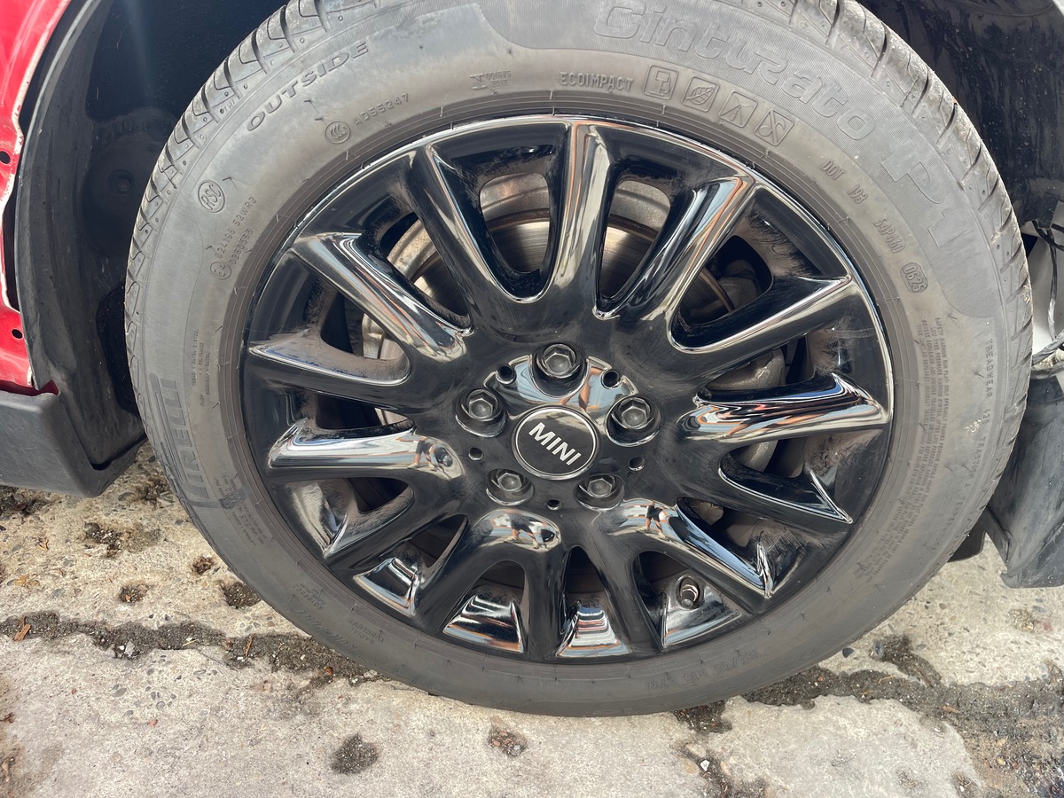 Mini Mini Cooper 1.5 i 136 CV / Jantes Noires / Km Réel / Finition Chilli