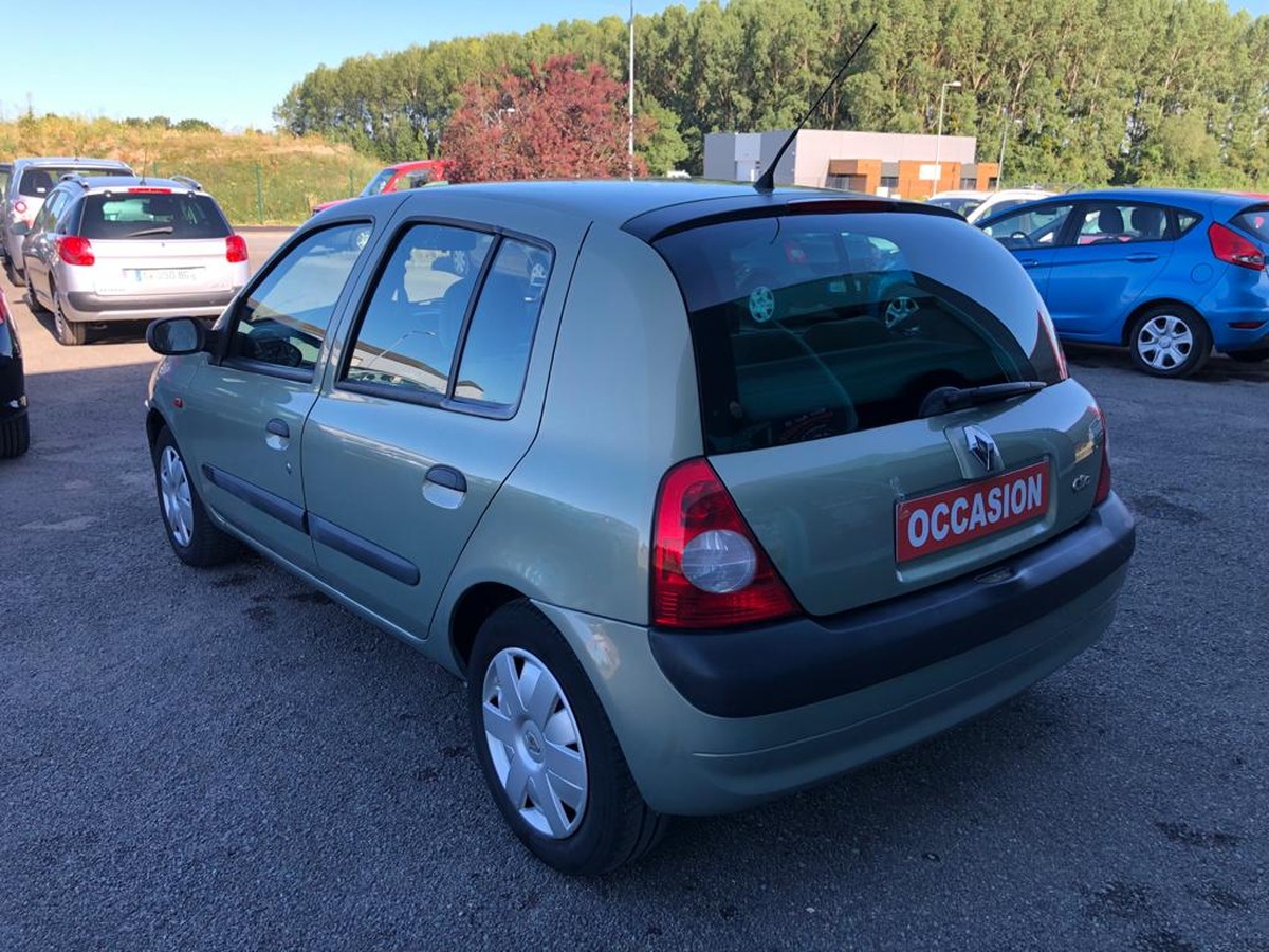RENAULT Clio 1.5 dci - 65