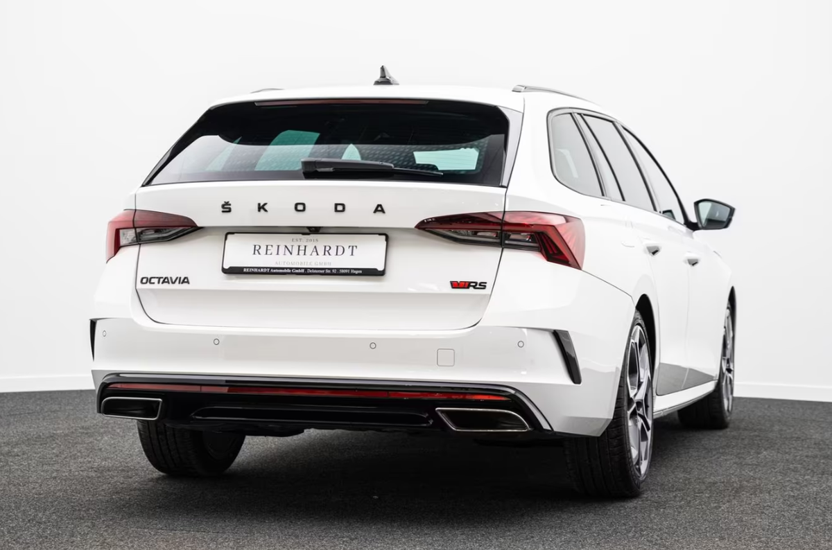 Skoda Octavia Combi IV 2.0 TDI 200ch RS DSG7 Attelage