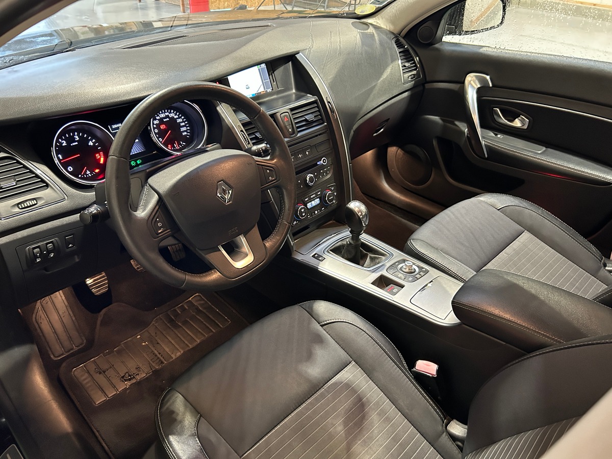 RENAULT Latitude 2.0 dCi 16V 150 cv - MOTEUR A CHAINE - GARANTIE
