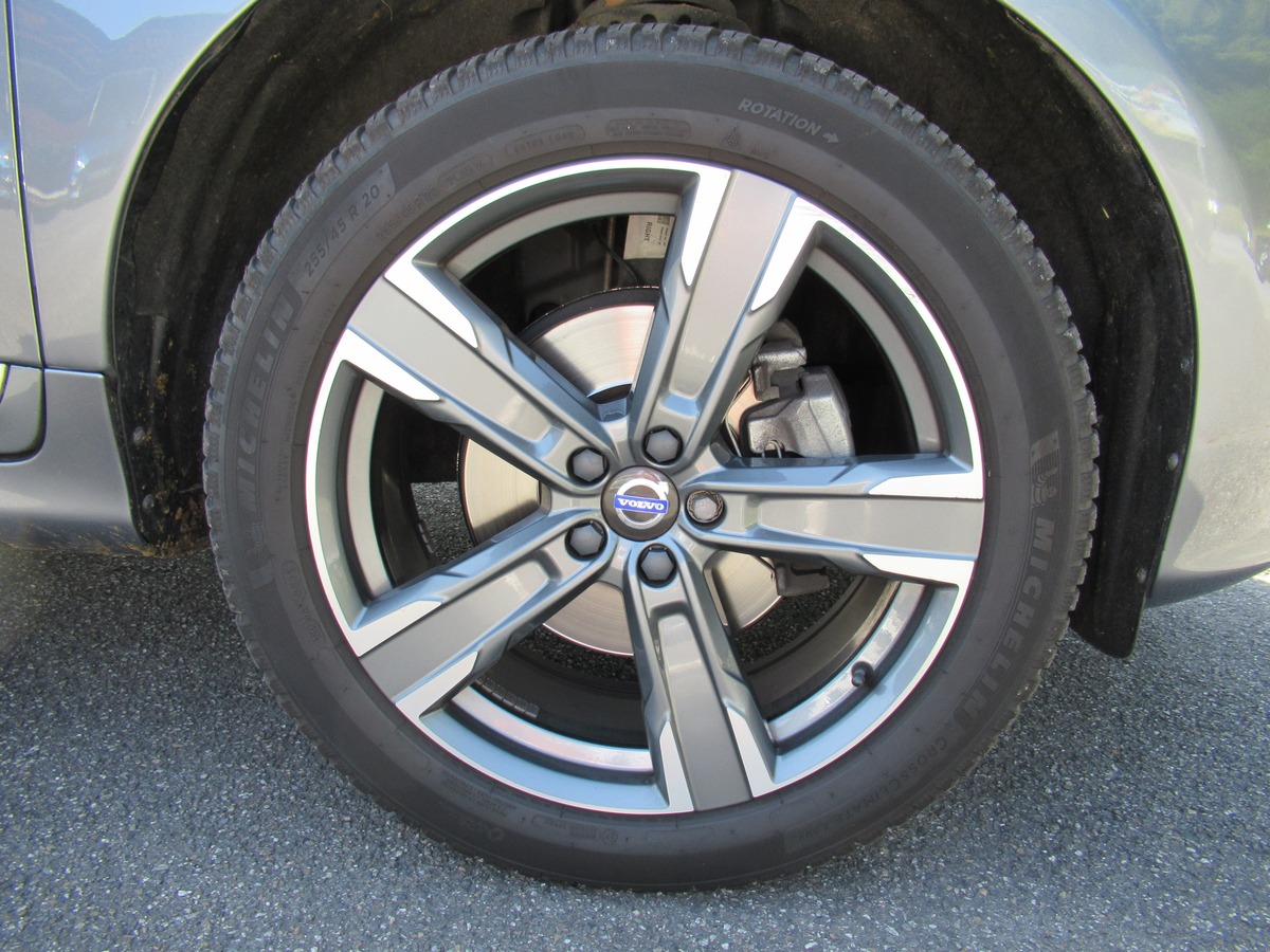 Volvo XC60 D4 2.0 190 INSCRIPTION Luxe Geartronic