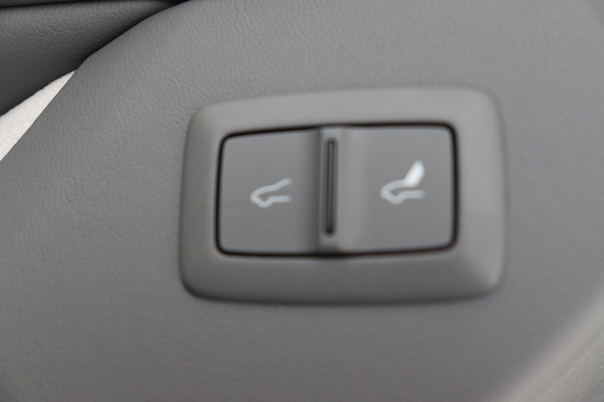 MG CYBERSTER Trophy Extended Range 77 kWh 6AT 2WD | Apple CarPlay / Android Auto | Caméra de recul