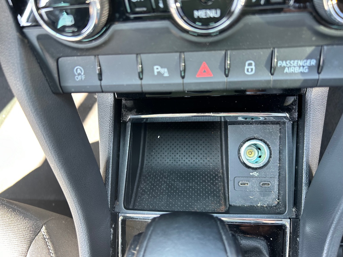Skoda Karoq DRIVE | Système d'accès, démarrage sans clé | Caméra de recul | Phares avant LED