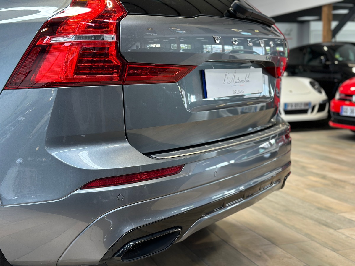 Volvo XC60 T8 AWD 318 + 87 POLESTAR Engineered Geartronic / ATTELAGE / HARMAN KARDON
