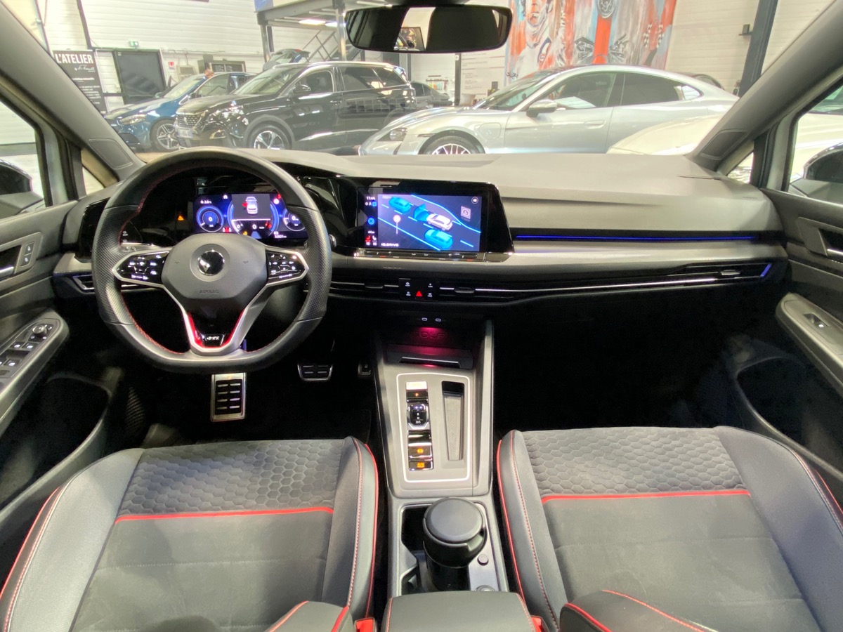 Volkswagen Golf 8 gti 2.0 TSI 300 CLUBSPORT TOE b