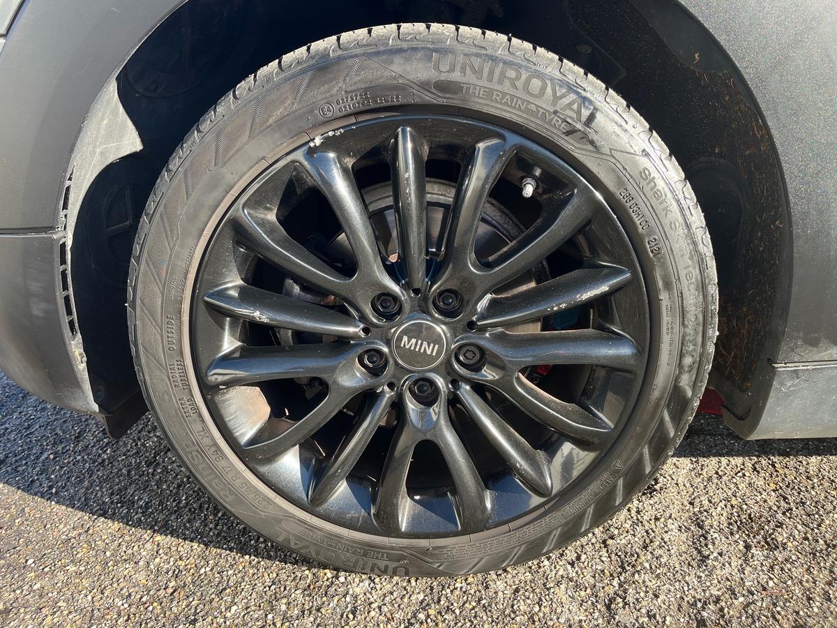 Mini Clubman ONE D 1.5 116ch, PACK CHILI, TOIT OUVRANT, SIEGES CHAUFFANT, RADAR DE RECUL, GPS