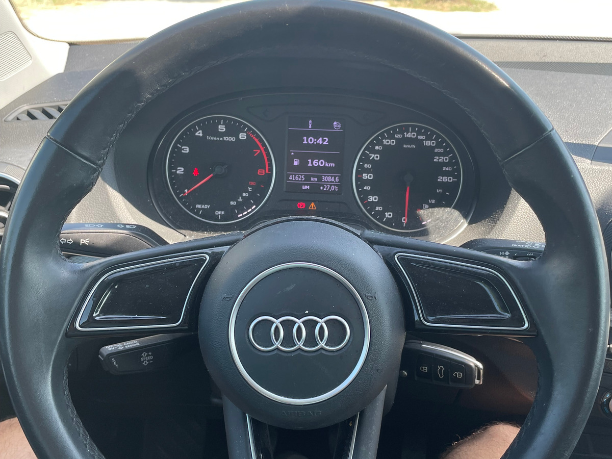 Audi Q2 30 tfsi BVM6 1.0