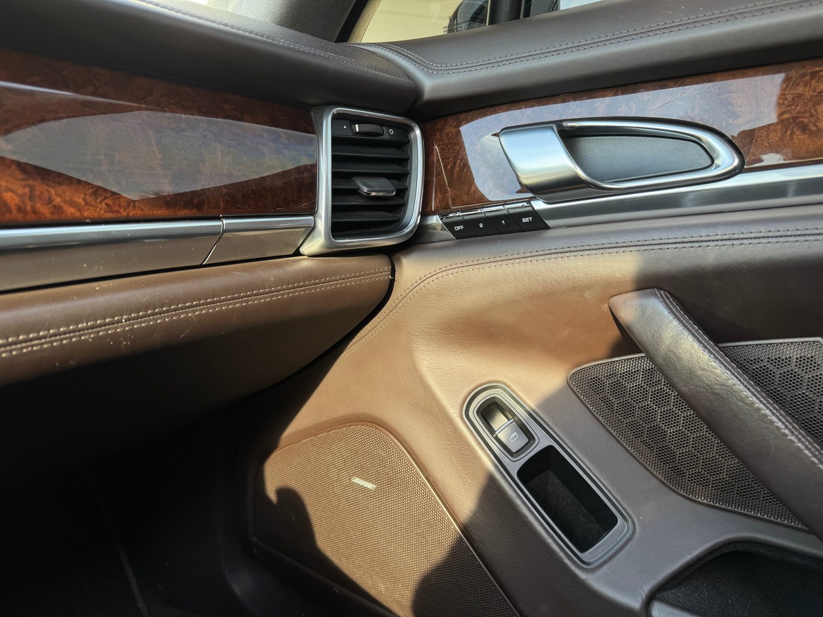 Porsche Panamera Turbo 970 4.8 i V8 PDK 500 cv Full Options - Entretiens Porsches