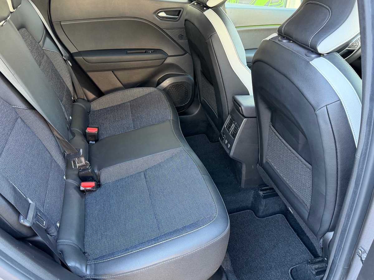 RENAULT Captur 1.0 TCE 90 TECHNO