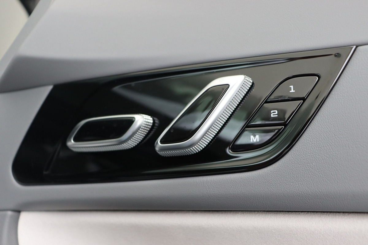 MG CYBERSTER Trophy Extended Range 77 kWh 6AT 2WD | Apple CarPlay / Android Auto | Caméra de recul