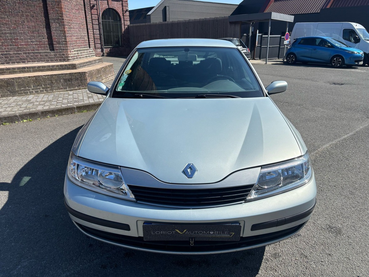 RENAULT Laguna II 1.6 107 - Finition Authentique - Garantie - Distribution neuve - Attelage