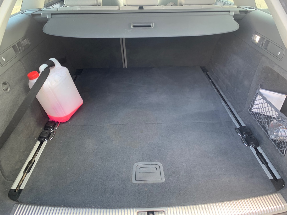 Audi A6 Avant 204 ch | V6 | Radar de stationnement avant arriére | Régulateur vitesse | GPS | Cuir