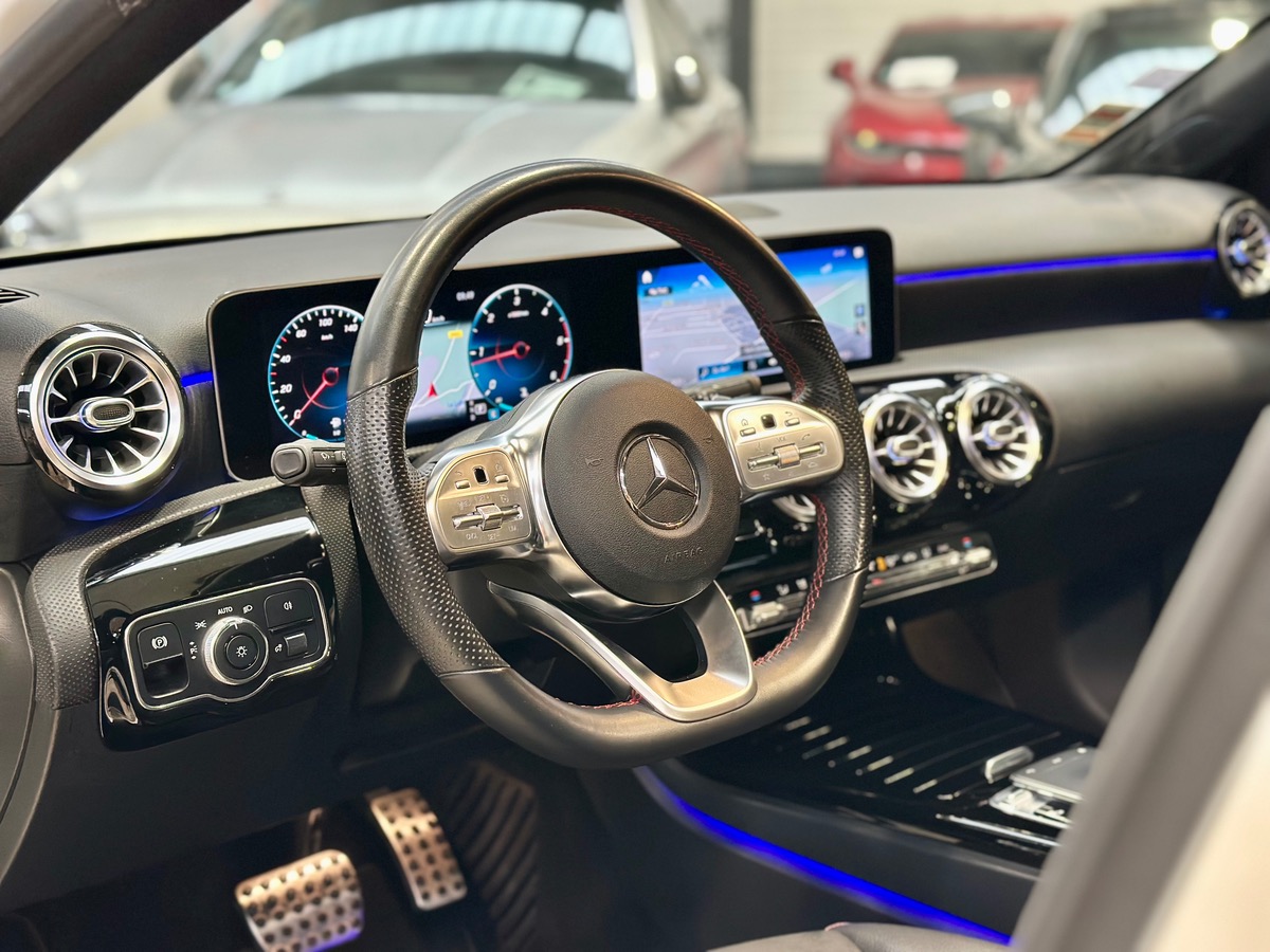 Mercedes Benz Classe A IV 200 D AMG Line 8G-DCT Options+++ a