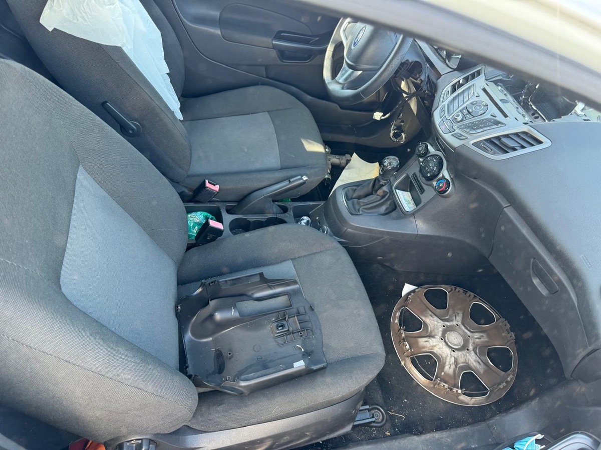Ford Fiesta 1.5 TDCI 75 cv SPORT AUTO 