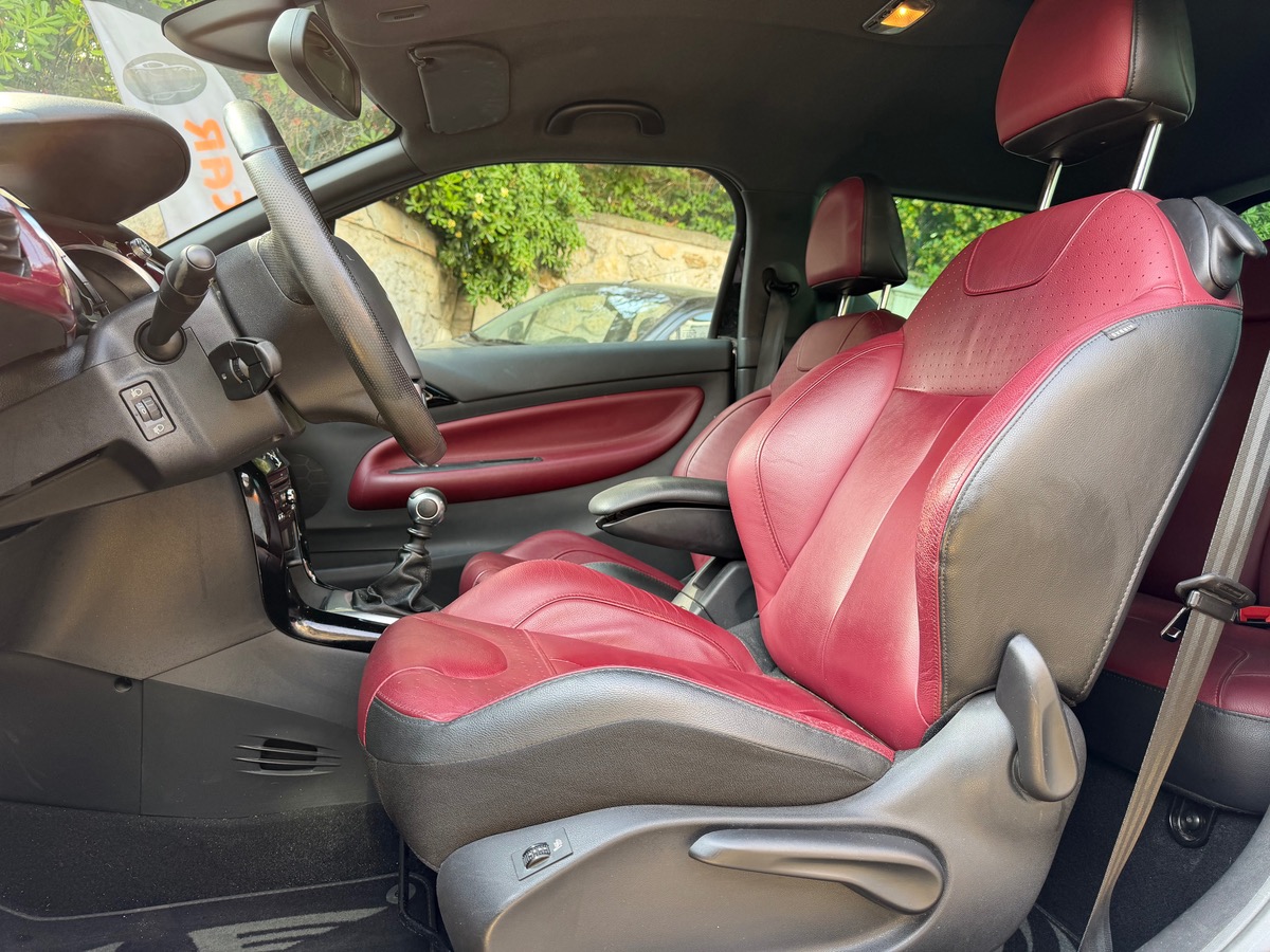 Citroën DS3 1.6 THP 156 CV / Sport Chic / GPS / Clim Auto / radar / Pack Cuir/ Jantes Sport