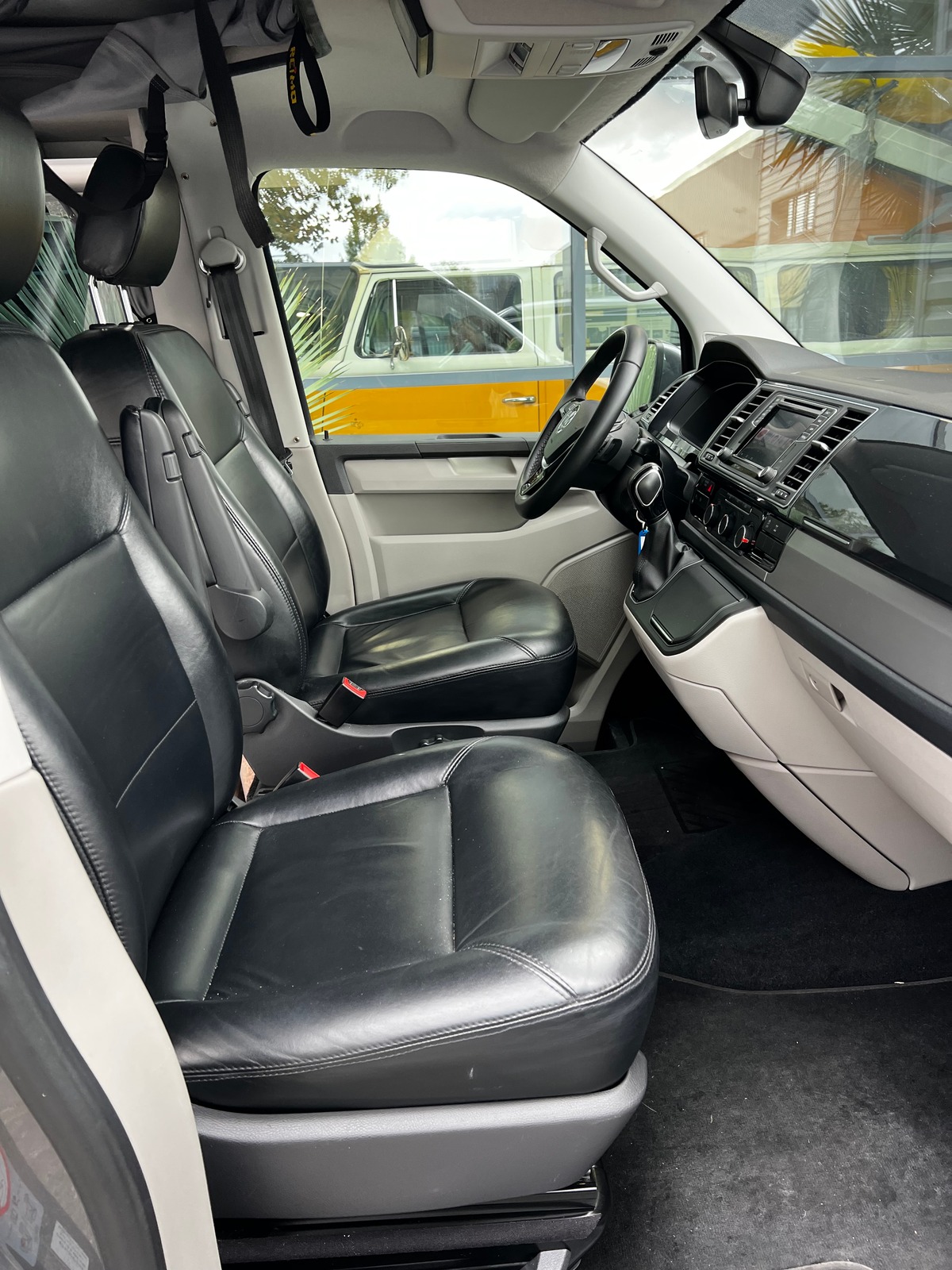 Volkswagen Transporter VW T6 4 motion L2 TrioStyle - DVDAN