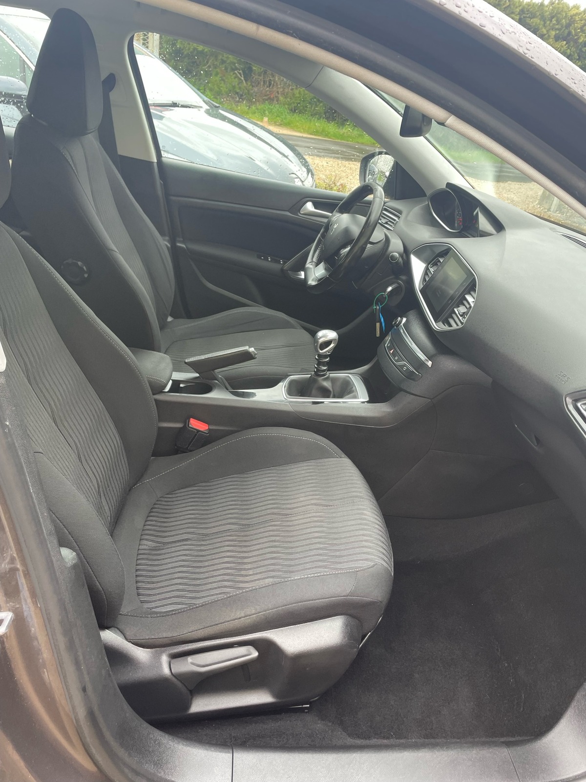Peugeot 308 sw hdi 115 Chx GPS attelage