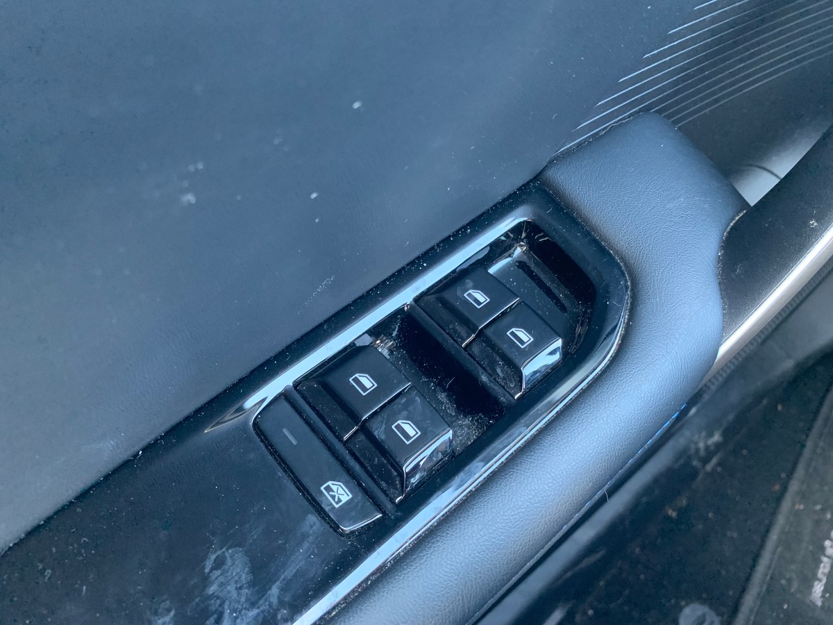 MG MG4 245 | 77 Kwh | Luxury | Apple car Play | Caméra | Siéges chauffants | Régulateur adaptatif