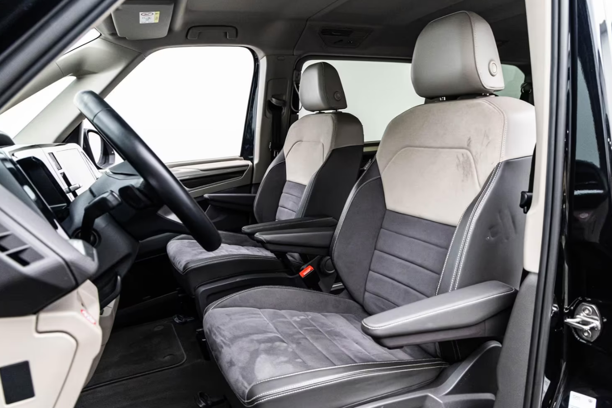 Volkswagen Multivan VII 1.4 eHybrid 218ch Style Court DSG6 - 7 places - Attelage