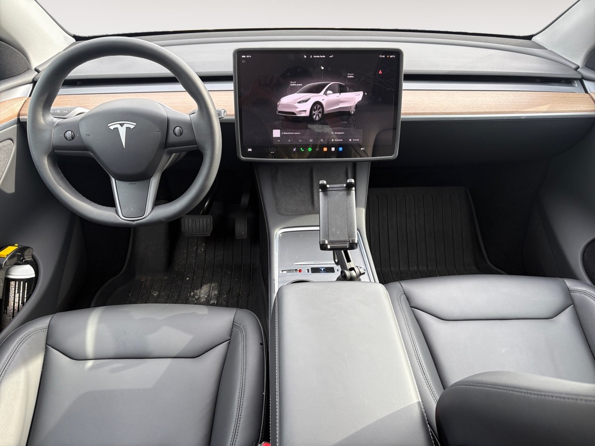 Tesla Model Y STANDARD RANGE 299CH