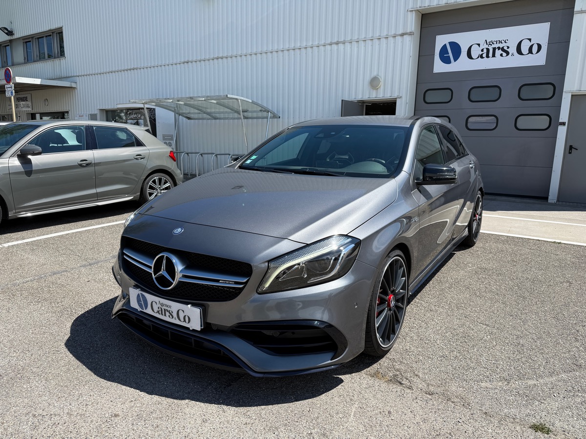 Mercedes-Benz A 45 AMG 4MATIC 2.0L 381cv 7G-DCT, Échappement performance, Suspension pilotée