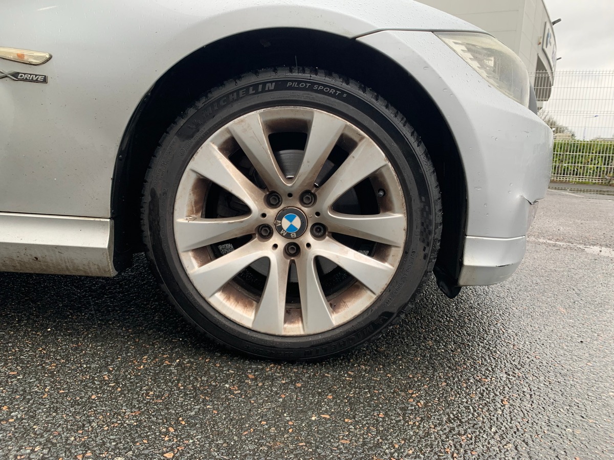 Bmw Série 3 Touring 184 ch | GPS | Radar de recul | Climatisation Auto | Jantes Alu 17"| Attelage