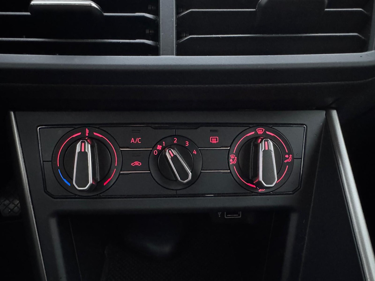 Volkswagen Polo VI 1.0 TSI 95 Confortline BVM