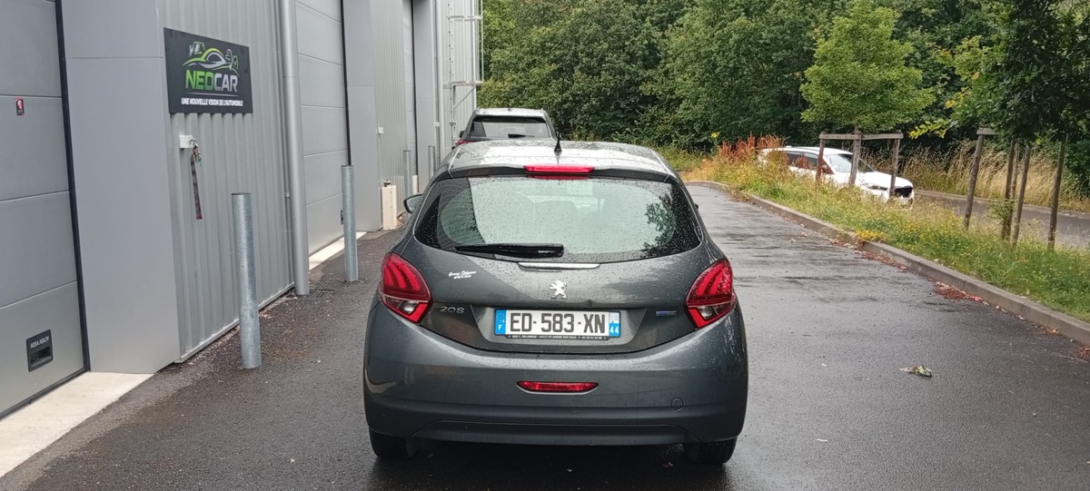 Peugeot Lion Peugeot 208 1.0 vti Active "Distribution Neuve" et "Suivi Peugeot"
