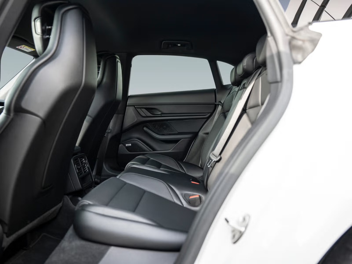 Porsche Taycan Cross Turismo 4S 571ch faible kilométrage