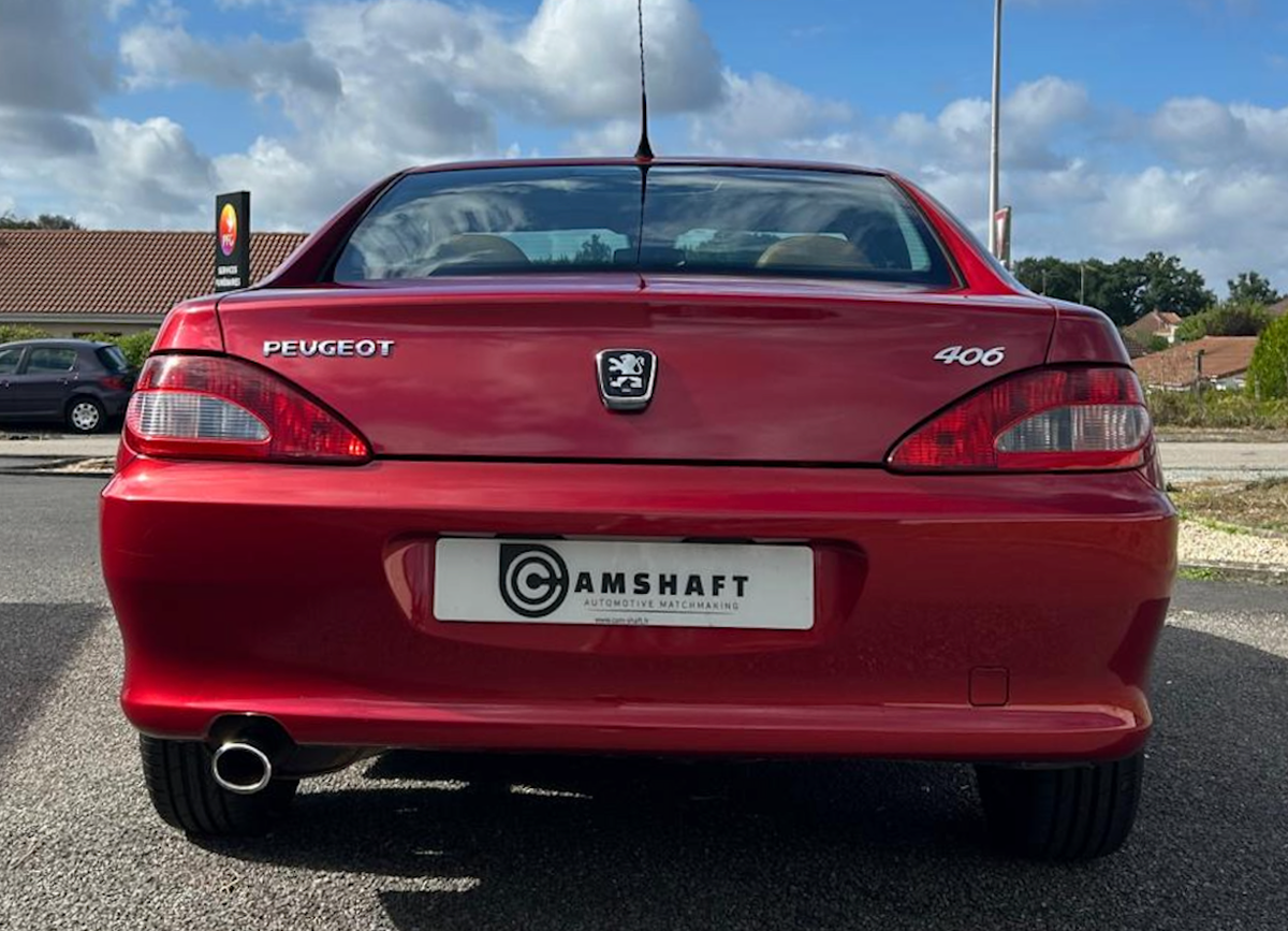 Peugeot 406 Coupé 2.0 16s (135 ch)