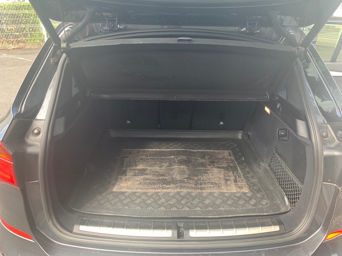 Bmw X1 X DRIVE | GPS Cartographique | Sellerie Tissu/Alcantara | Radar de stationnement AR.