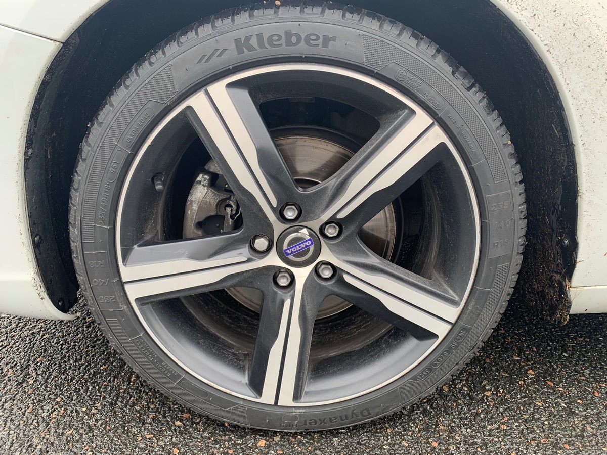 Volvo S60 150 ch | R-design | Attelage amovible | Régulateur vitesse | Radar stationnement arriére