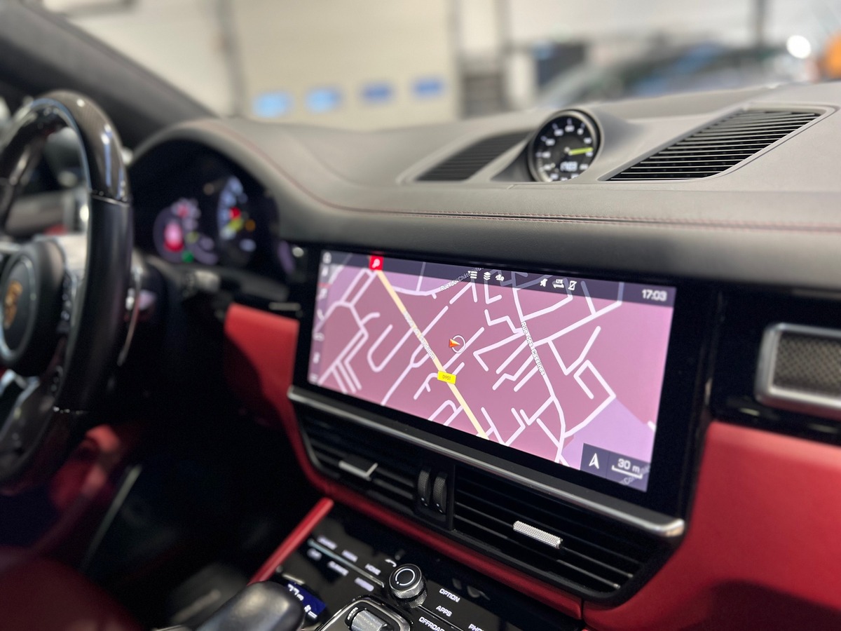Porsche Cayenne Coupé III E-HYBRID 3.0 V6 462 PDK8 FR Carbone int/ext  - Burmester