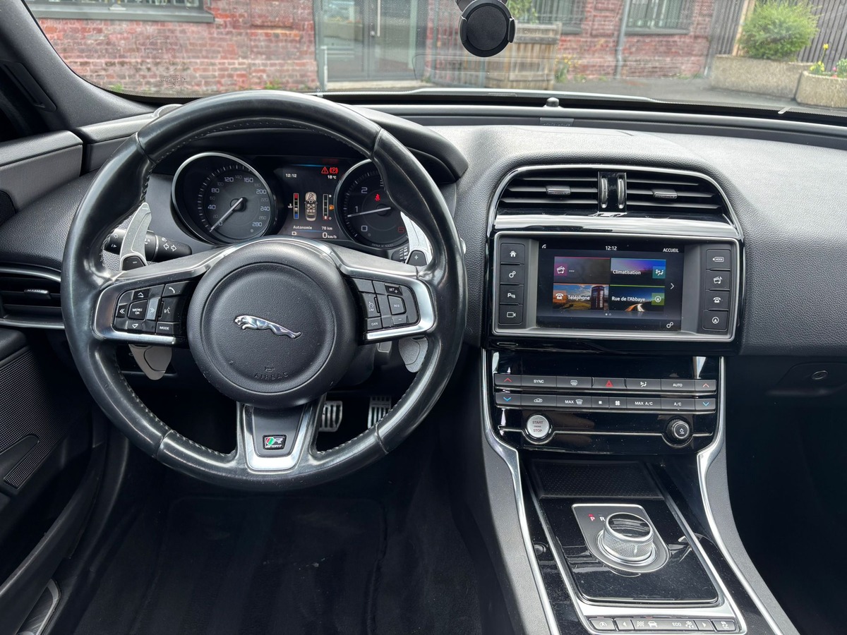 Jaguar XE 2.0D 180 R-SPORT BVA