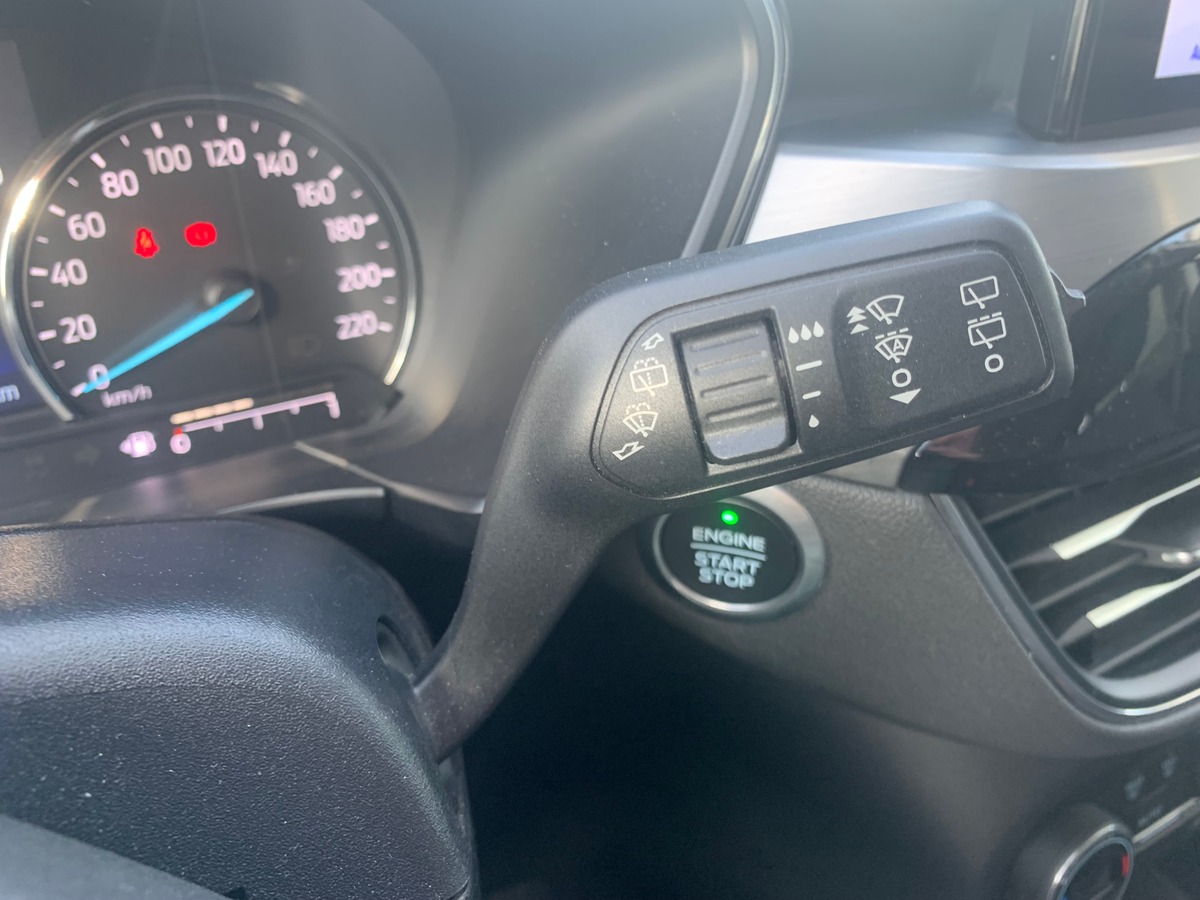Ford Kuga 225 ch | 2.5 PHEV | Titanium | Apple car Play | Radar de stationnement avant et arriére