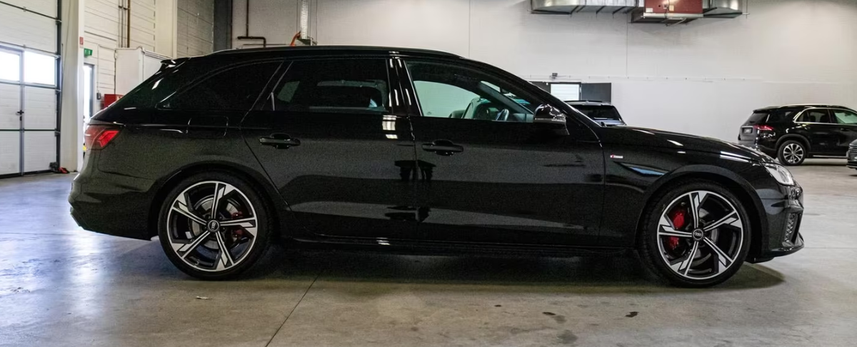 Audi A4 Avant V 40 TFSI 204ch S line S tronic 7 Pack Competition Bang&Olufsen Toit ouvrant