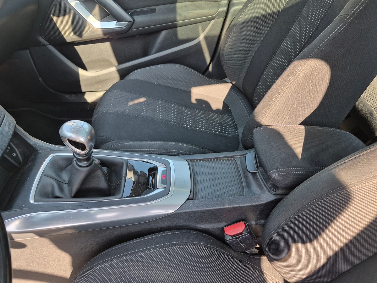 Peugeot 308 SW 1.6 e-HDi FAP 115ch Business Pack