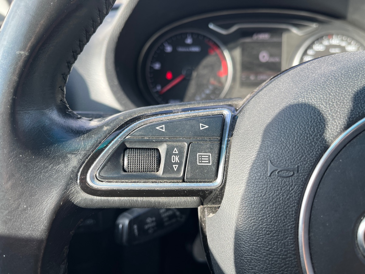 Audi A3 Limousine 1.6 TDI 110cv, Suivi entretien complet, courroie de distrib. OK, sièges chauffants