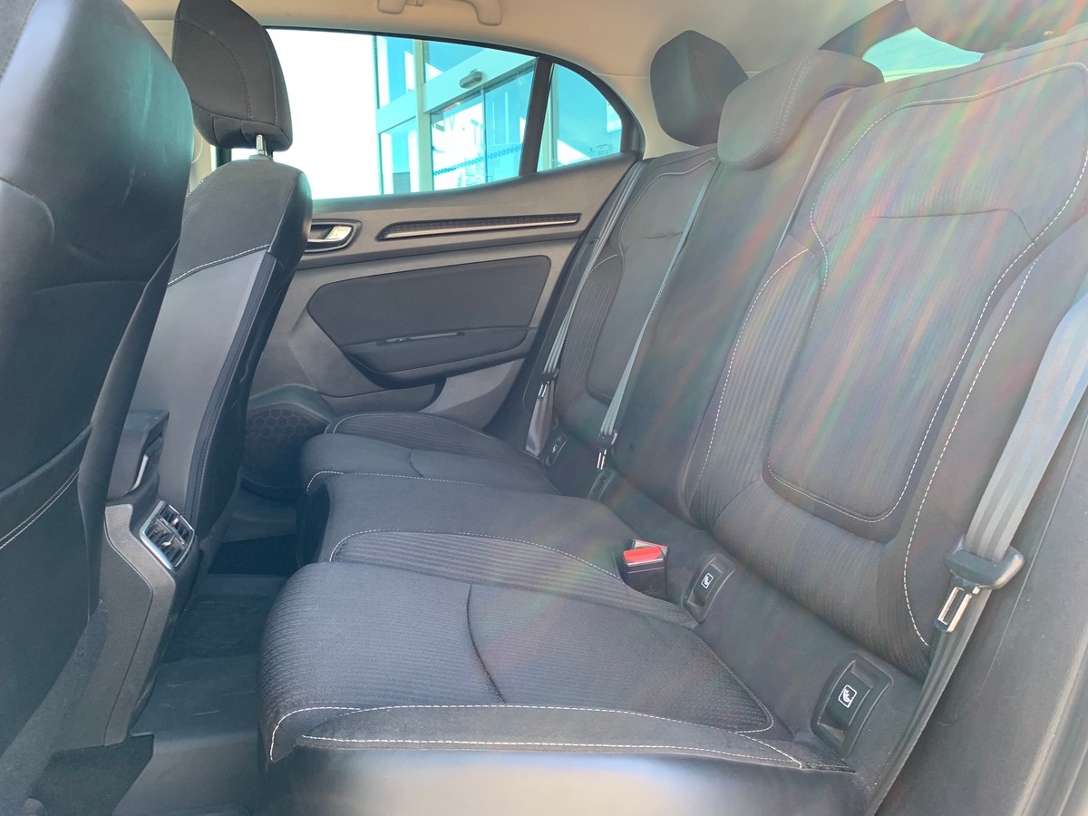 RENAULT Megane IV 110 ch | Business | Régulateur de vitesse | GPS | Boite automatique | Roue secours