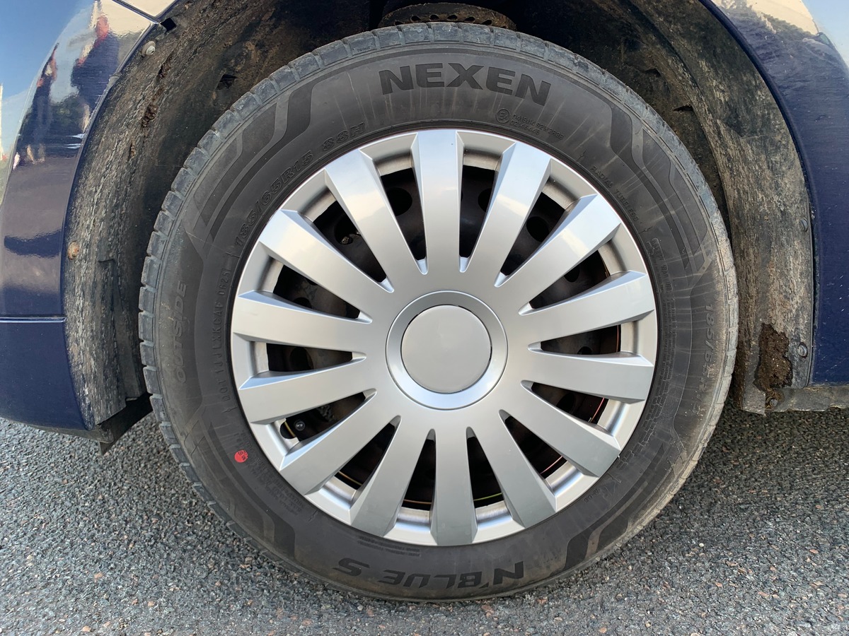 Dacia Sandero 75 ch | Régulateur limiteur de vitesse | Roue de secours galette + cric |  Bluetooth