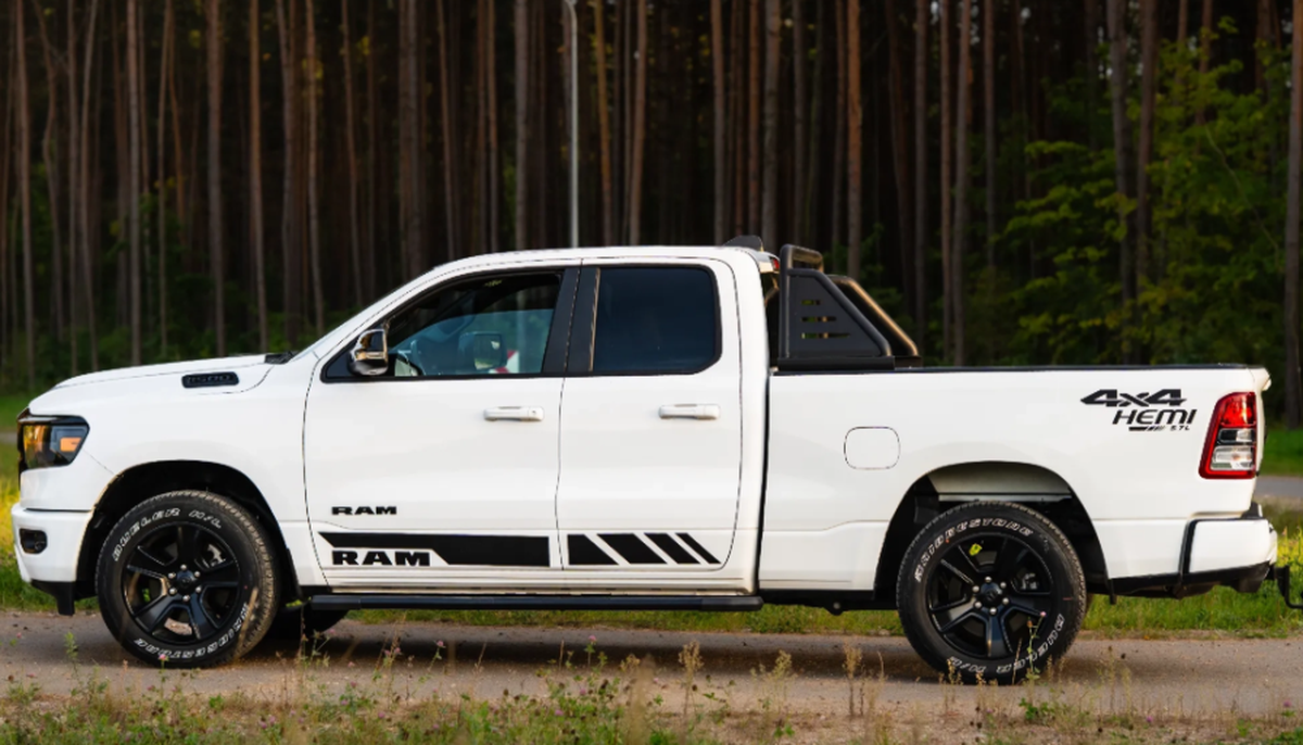 Dodge 1500 RAM SPORT