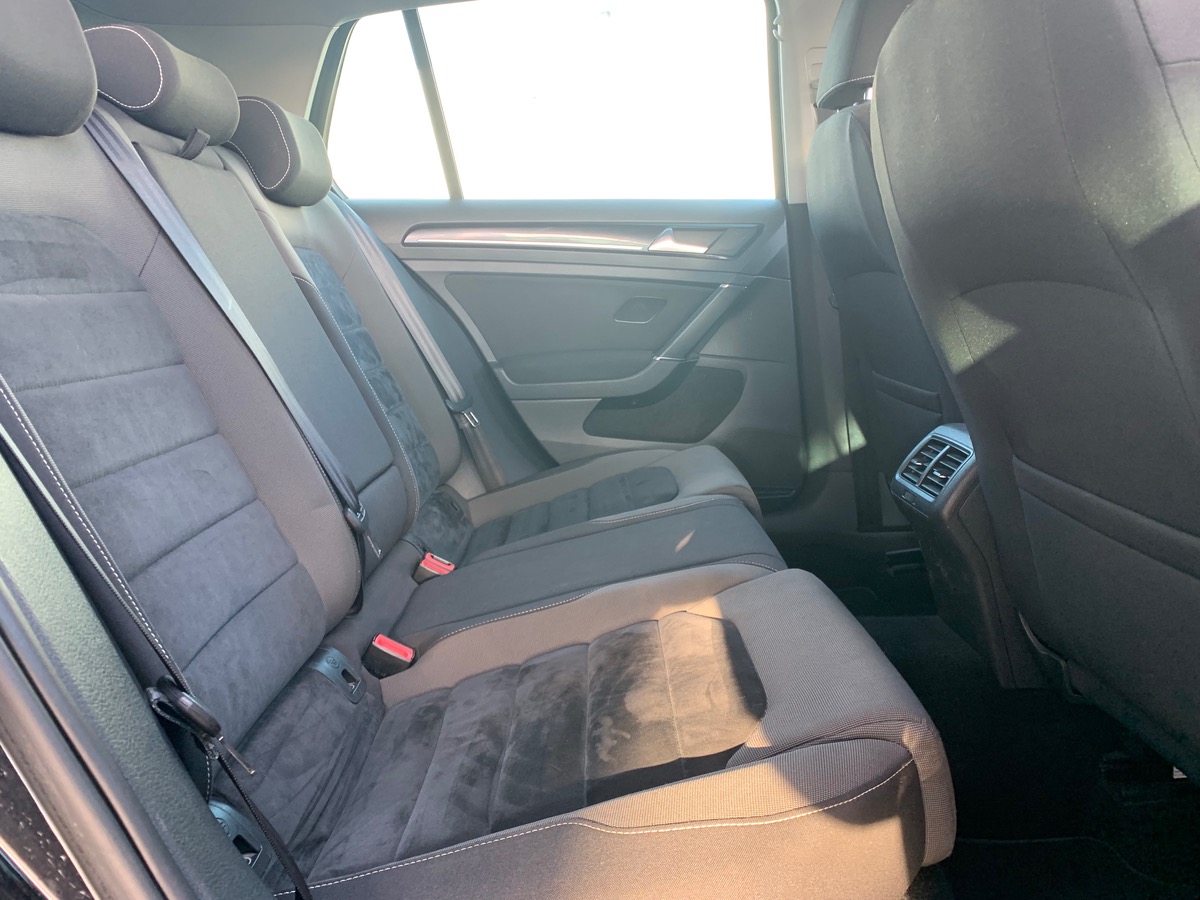 Volkswagen Golf 150 | Carat | JA 18" Durban | Suspensions Sport | Régulateur vitesse et de distance