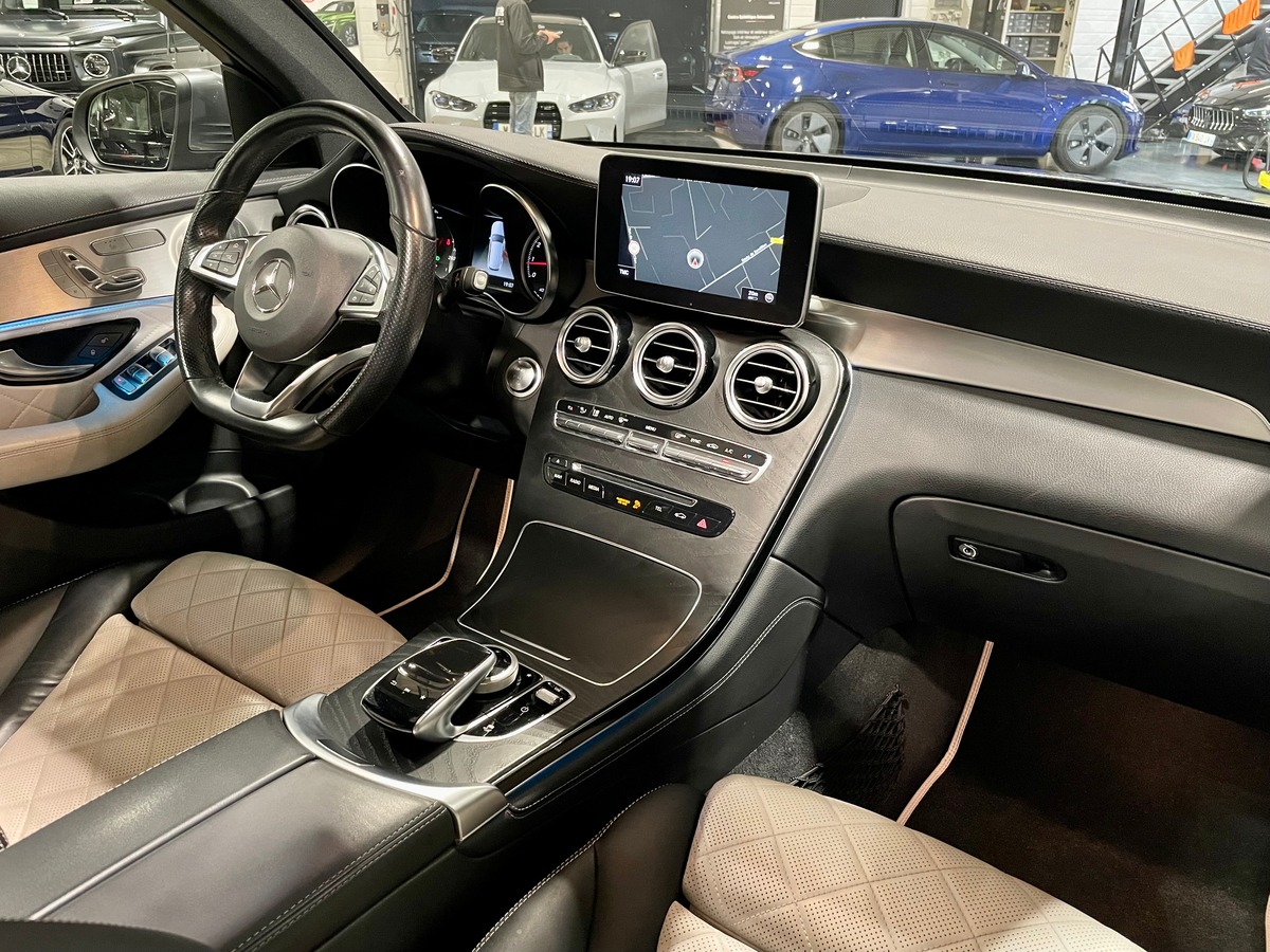 Mercedes-Benz Class GLC 300 Designo 245 4Matic BVA9 Full f