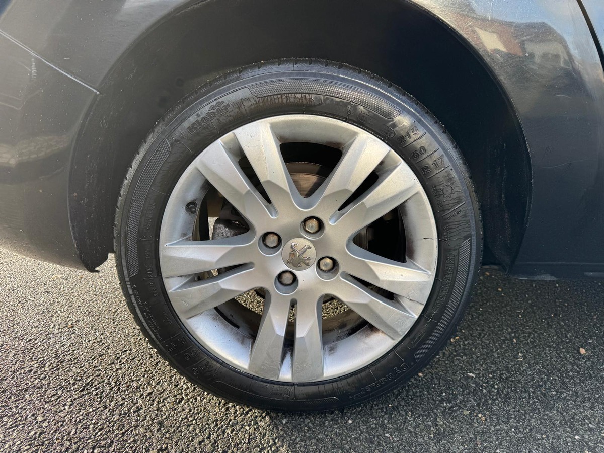 Peugeot 5008 1.6 E-HDI 115-7 Places-ALLURE-Boite Automatique-Garantie