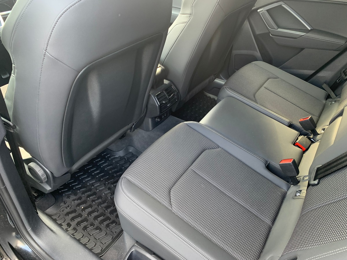 Audi Q3 150 ch | S-Line | Caméra de recul | Apple car Play Android Auto | GPS | Régulateur vitesse