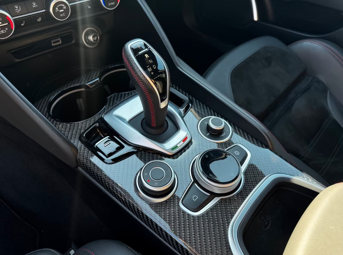 Alfa Romeo Giulia 2.0 TB 280ch Estrema Q4 AT8/Harman-Kardon/Toit ouvrant