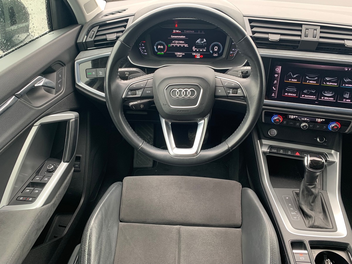Audi Q3 190 ch | DESIGN LUXE QUATTRO | Systéme d'accés et démarrage sans clé | Régulateur de vitesse
